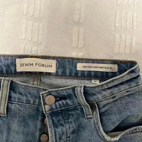 Denim Forum Aritzia The Yoko High Rise Slim High Waisted Blue Jean Denim Size 24 - Picture 7 of 9